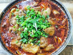 牛肉肥肠两掺-胥佳烧鸡公牛肉面馆