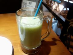 牛油果雪梨青柠-永无乡旅行餐吧(京溪店)