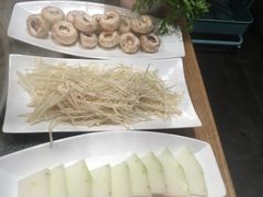 -船梆煮•蒸汽海鲜·炉火烤肉(五四广场店)