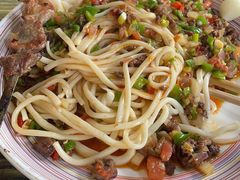 -歹歹的加个面过油肉拌面