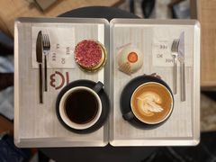可尔必思乳酪草莓-MEEBO KAFEE米咖焙坊(虹桥路店)