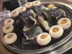 -围炉肉舍•炭烤活鳗•丹东海鲜烤肉(步行街店)