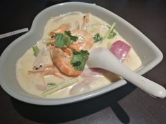 -大头虾越式风味餐厅(光明广场店)