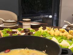 -汤宴·参须肚包鸡(南京路店)