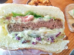 超厚芝士牛肉汉堡-魏斯理汉堡(西安沣东吾悦店)