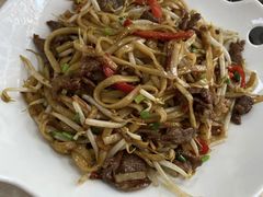 菜椒炒牛肉-华威达牛庄(黄埔大道西店)