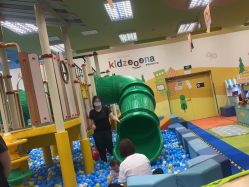 -莫莉幻想儿童乐园(武汉经开永旺店)