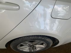 -一嗨租车(凤凰机场店)