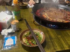-黄潇洒老火锅(九眼桥宏济巷店)