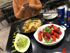 -聚汇三少·龙虾·中餐厅(莫邪路新天地店)