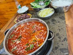 酸汤锅底-黄利砖万峰林布依特色酸笋牛肉馆