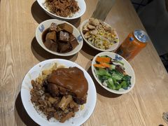 猪脚卤肉饭-红猪卤肉饭(大西洋美食城店)