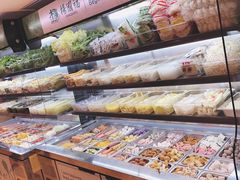 面包甜点陈列柜-杨国福麻辣烫(庆春路店)