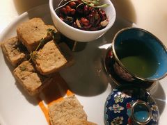 臭豆腐毛豆配芒果蛋黄-桂满陇-十里风荷(合生汇店)