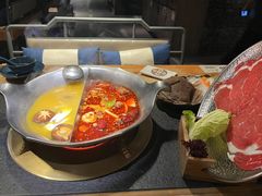 -湊湊火锅·茶憩(南京东路悦荟店)