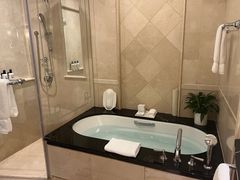 -广州富力丽思卡尔顿酒店