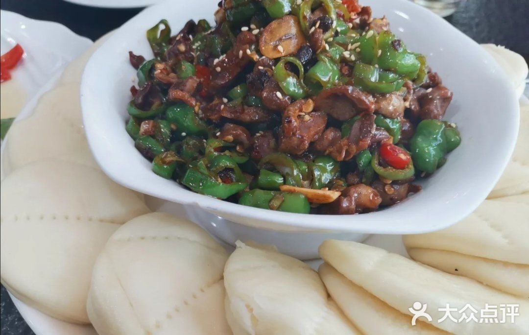 胡塞尼手抓开锅餐厅(金兰小区店)美人椒鸡胗图片