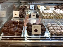 -VENCHI 闻绮(北京国贸商城店)