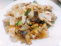 生炒鱼头-广迎居老正兴菜馆
