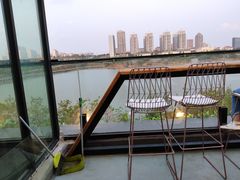 -酤居湖景音乐餐吧(安宁店)