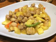 菠萝鸡丁-云海肴·汽锅鸡·云南菜(天津国金汇店)