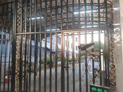 -武汉外国语学校