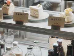 面包甜点陈列柜-COTTON CAFE(德信·中外公寓店)