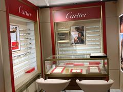 -目艮眼镜SHOWROOM(品牌集合店)