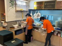 -佬钱湾仔(衣裳街店)