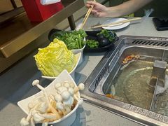 -海底捞火锅(高新活力城Villgae店)