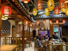 大堂-东来菜馆•手抓海鲜家常菜•海鲜锅贴(鸽子窝店)