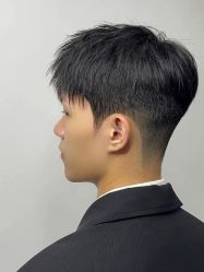 -海文先生国潮烫染男士理发馆