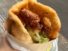 炸蛋重口多酱葱油饼-小红车炸蛋葱油饼