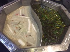 -重庆德庄火锅(体育中心店)