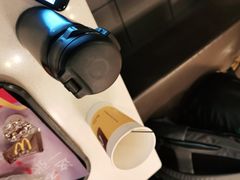 -麦当劳(汉口火车站候车室店)