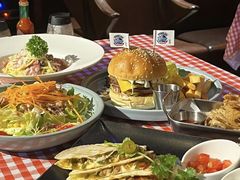 -鲨鱼美式餐厅酒吧Sharky