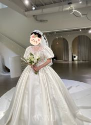 -艾米丽婚纱礼服