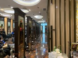 -八佰伴8008星级形象店