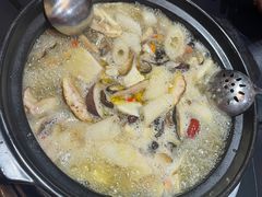-野菌皇海景野生菌火锅(滨海大道店)