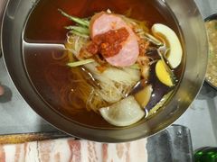 -啊美丽炭火烤肉(滑翔一店)