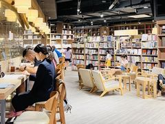 -漓江书院(三祺广场店)