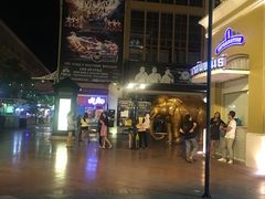 -The Dishes Seafood & Restaurant