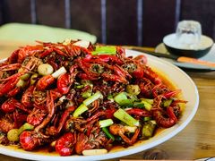 -临界音乐酒馆·小龙虾·江湖菜(华熙LIVE·鱼洞店)
