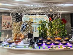-亚洲国际大酒店·云顶阁旋转自助餐厅