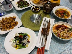 -巴扎美食·新疆菜·西域歌舞表演餐厅(新疆大厦店)