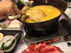 -鲜入围煮花胶鸡海鲜火锅