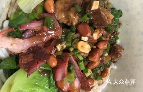 Beef Brisket and Barbecue Pork Noodles