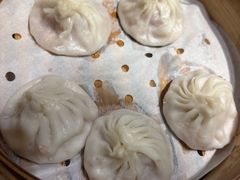 鲜肉小笼-沈大成(南京东路店)