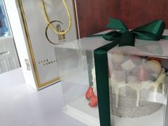 -山与蓝·轻糖鲜果蛋糕(勒泰店)