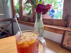 -In Cafe隐食研室